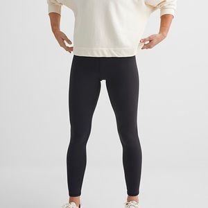 VUORI Ribbed Peachskin 7/8 Legging